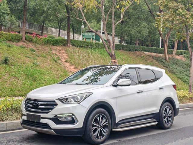 2017 Hyundai Santa Fe SUV 2.0T Automatic Front-Wheel Drive 7-Seater Used Car for Export to Africa and the Middle East