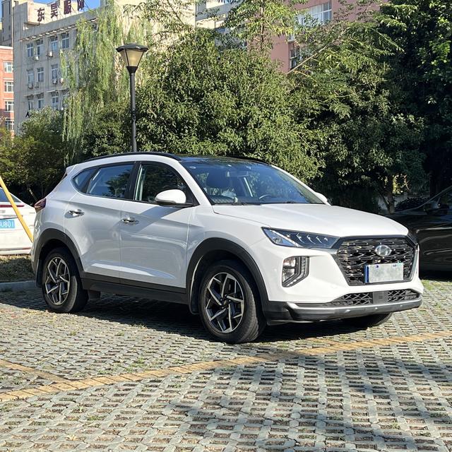 2020 H-yundai Tucson Used 5-Seat Best-Selling Gasoline Cars Left Steering High Quality Car for Adults