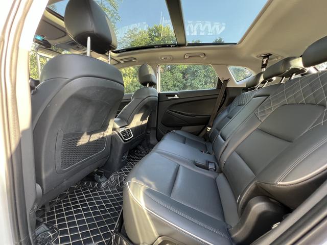 2020 H-yundai Tucson Used 5-Seat Best-Selling Gasoline Cars Left Steering High Quality Car for Adults