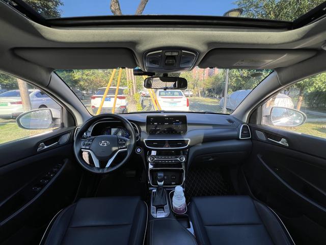 2020 H-yundai Tucson Used 5-Seat Best-Selling Gasoline Cars Left Steering High Quality Car for Adults