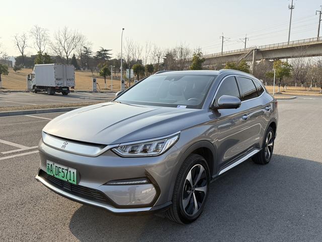 Used Car 2022 BYD Song Plus New Energy EV Flagship Edition 5-Door 5-Seat Compact SUV with Panoramic Sunroof Good Condition