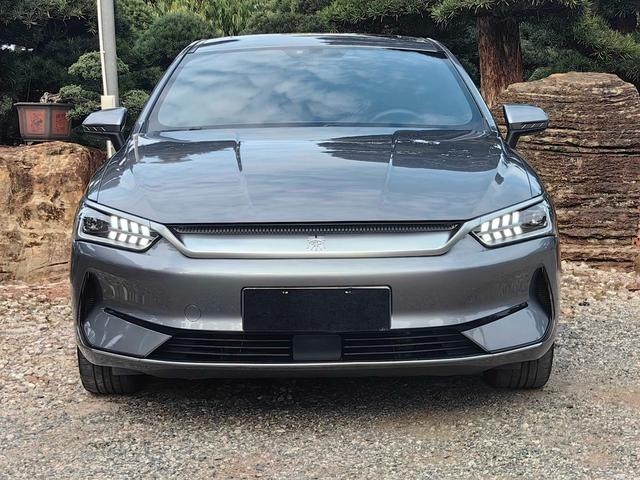 Buy High Performance Cars BYD Qin Plus Ev 4-Door 5-Seater Sedan 420KM Long Range Electrical Vehicles for Sale