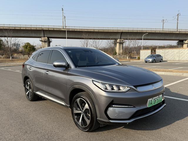 Used Car 2022 BYD Song Plus New Energy EV Flagship Edition 5-Door 5-Seat Compact SUV with Panoramic Sunroof Good Condition