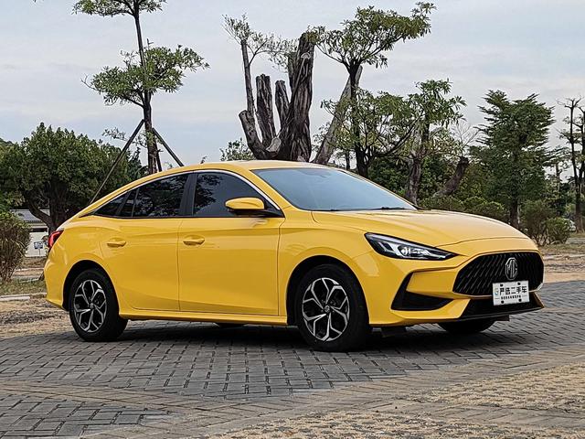 MG5 2022 180DVVT CVT Qingchun 4 Door 5 Seat Sedan Gasoline Compact Car