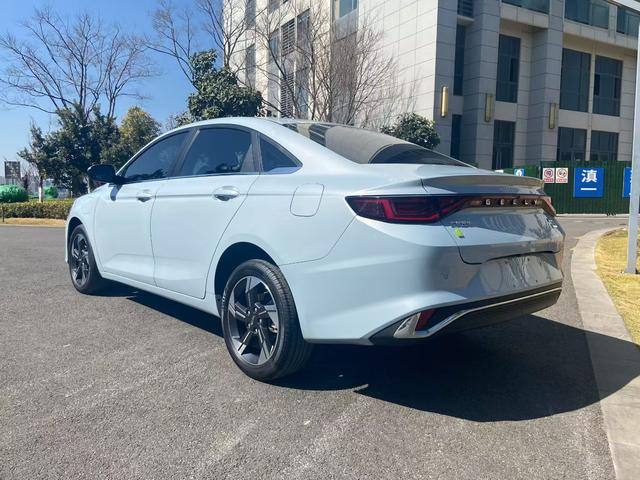 2022 Model Geely Emgrand X7 L HiP Travel Edition 100KM Electric Cars EV for Sale