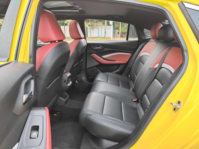 MG5 2022 180DVVT CVT Qingchun 4 Door 5 Seat Sedan Gasoline Compact Car