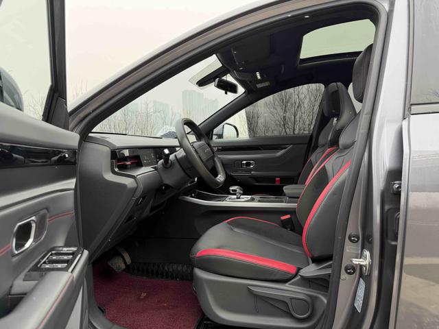 Jietu Great Sage 2025 New Car Over the Air Updates Smart Parking Assist Tech Forward SUV