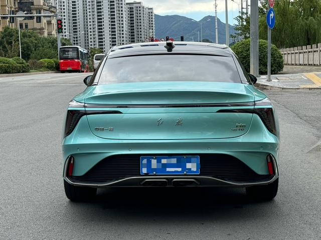 2025 Chinese Car Hongqi H6 2024 2.0T Aesthetically pleasing Vehicles High-end Luxury Gasoline Car 5 Door 5 Seat Hatchback for Sale