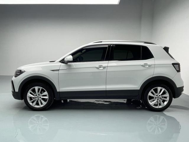 2023 for T-ROC SUV 5-Door 5-Seater Compact Turbo Dark Interior Automatic Transmission ACC Cruise Control Used Car Metal