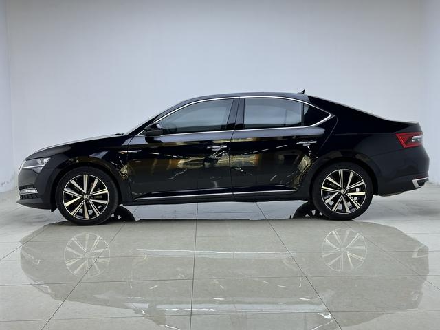 2025 Skoda Superb Used Cars TSI330 Sedan Home Automatic FWD Drive ACC Leather Seats R18 Tire Size Rear Camera Left China Supplier