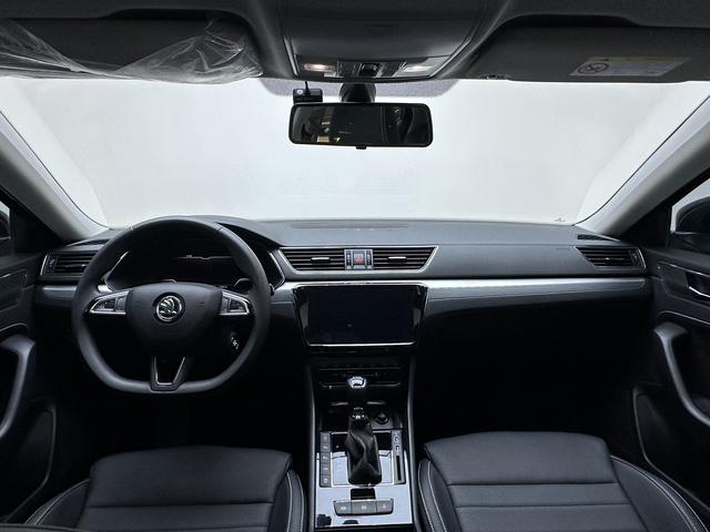 2025 Skoda Superb Used Cars TSI330 Sedan Home Automatic FWD Drive ACC Leather Seats R18 Tire Size Rear Camera Left China Supplier