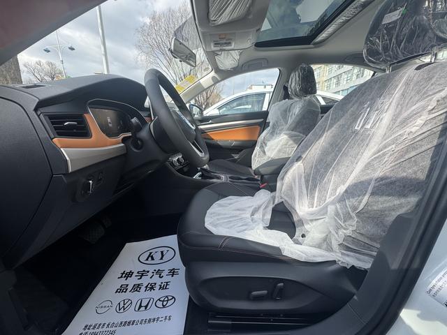 Best Deal 2024 V W Bora 280TSI DSG Comfortline Compact Sedan Trunk for First Time Drivers Urban Commute