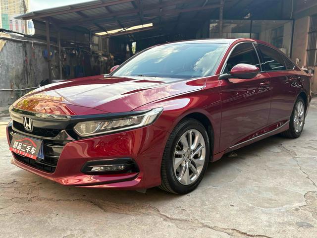 HONDAs Accord 2018 260 TURBO
