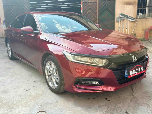 HONDAs Accord 2018 260 TURBO